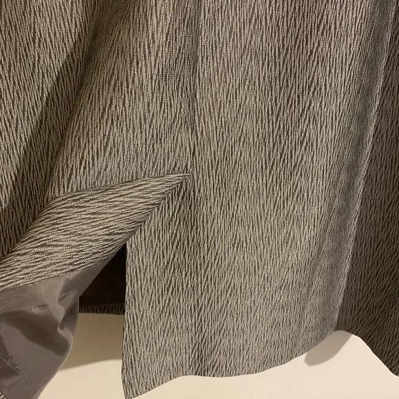 Beautiful Textured Skirt Suit by Le Suit - Picture 6 of 6